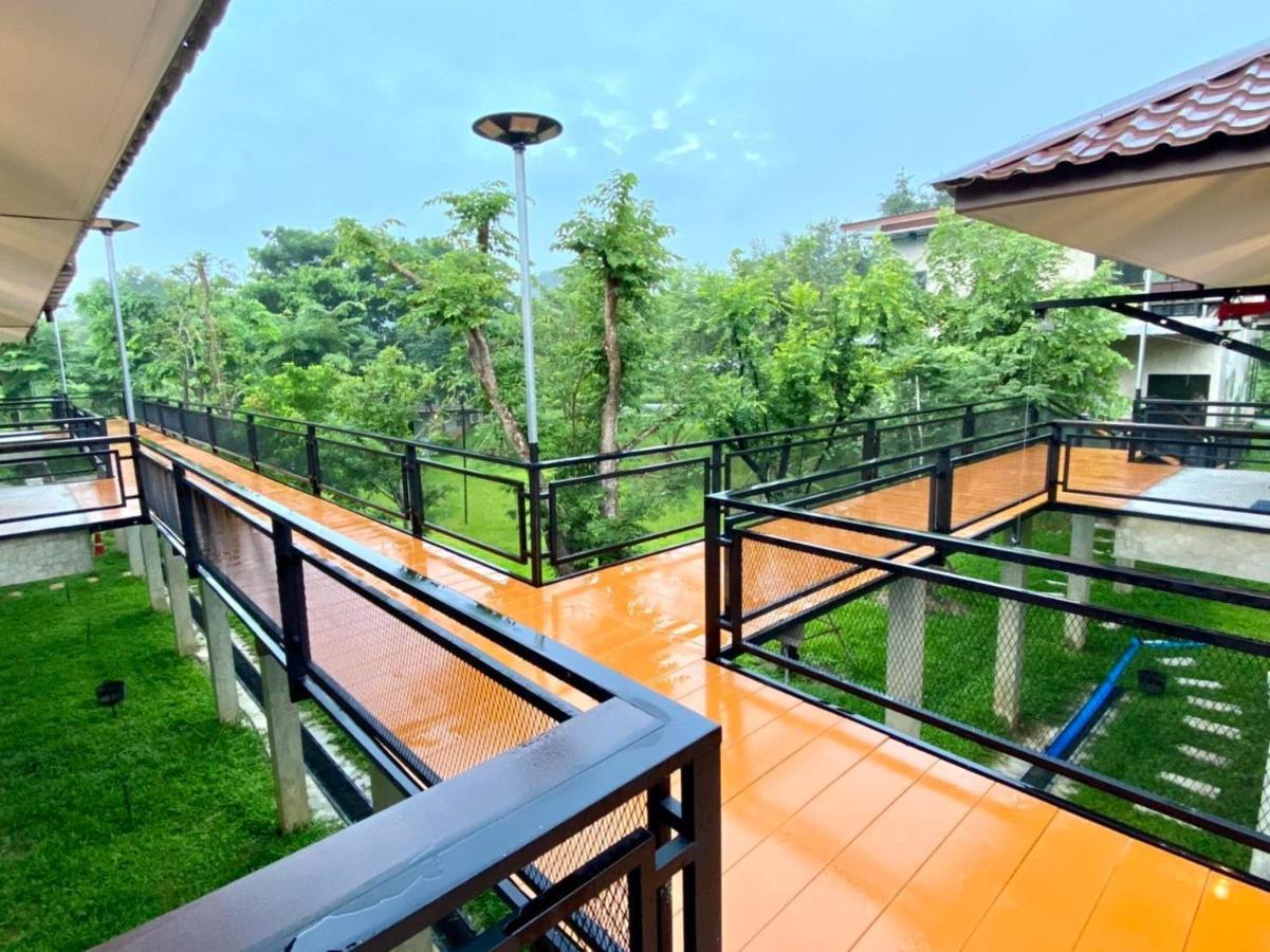 บ้านต้นไม้โฮมสเตย์อุทัยธานี Ngoại thất bức ảnh