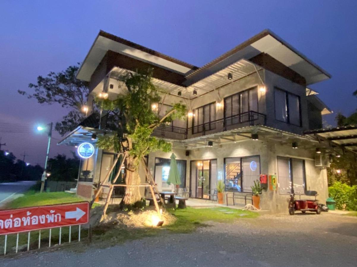 บ้านต้นไม้โฮมสเตย์อุทัยธานี Ngoại thất bức ảnh