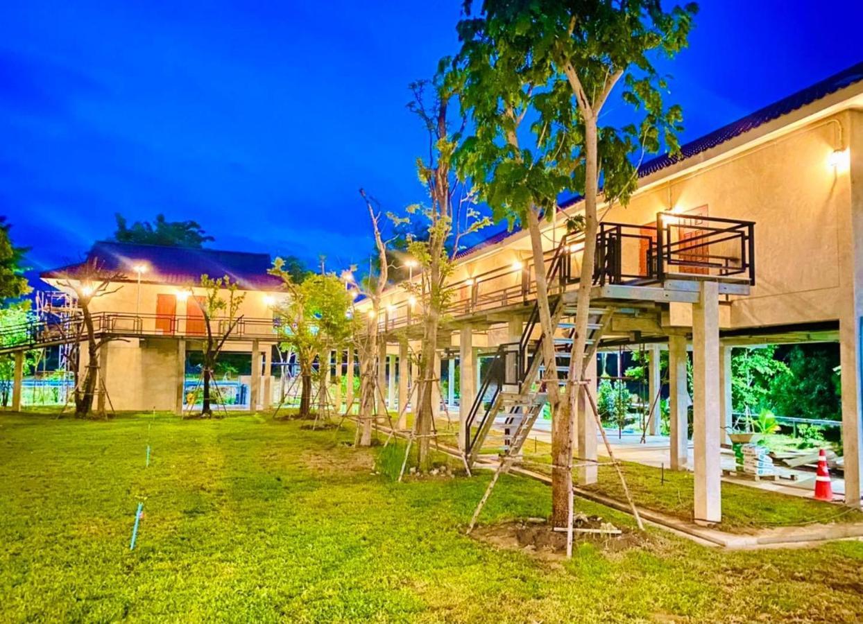 บ้านต้นไม้โฮมสเตย์อุทัยธานี Ngoại thất bức ảnh